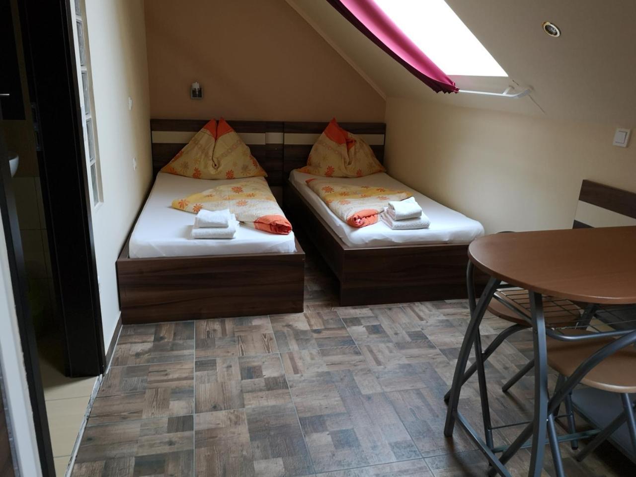 Bed & Breakfast Borostyan Panzio