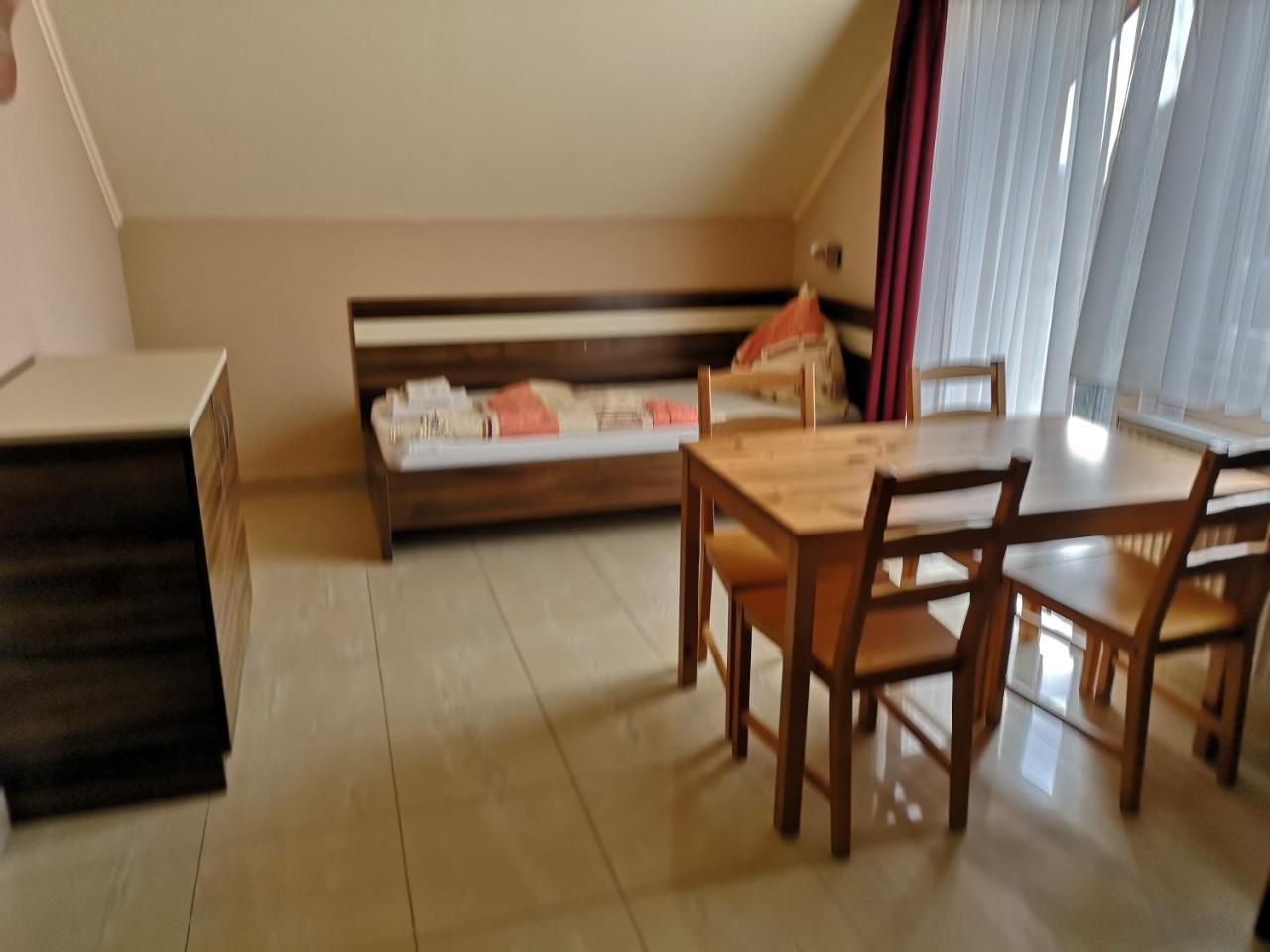 Bed & Breakfast Borostyan Panzio *